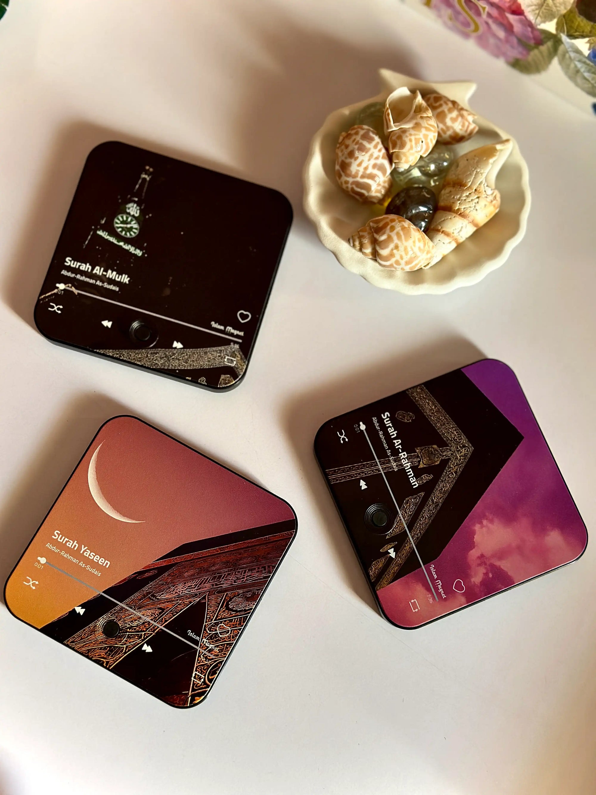 Magnetic Audio Learning Device – Refrigerator-Mountable Audio Player with Touch Controls